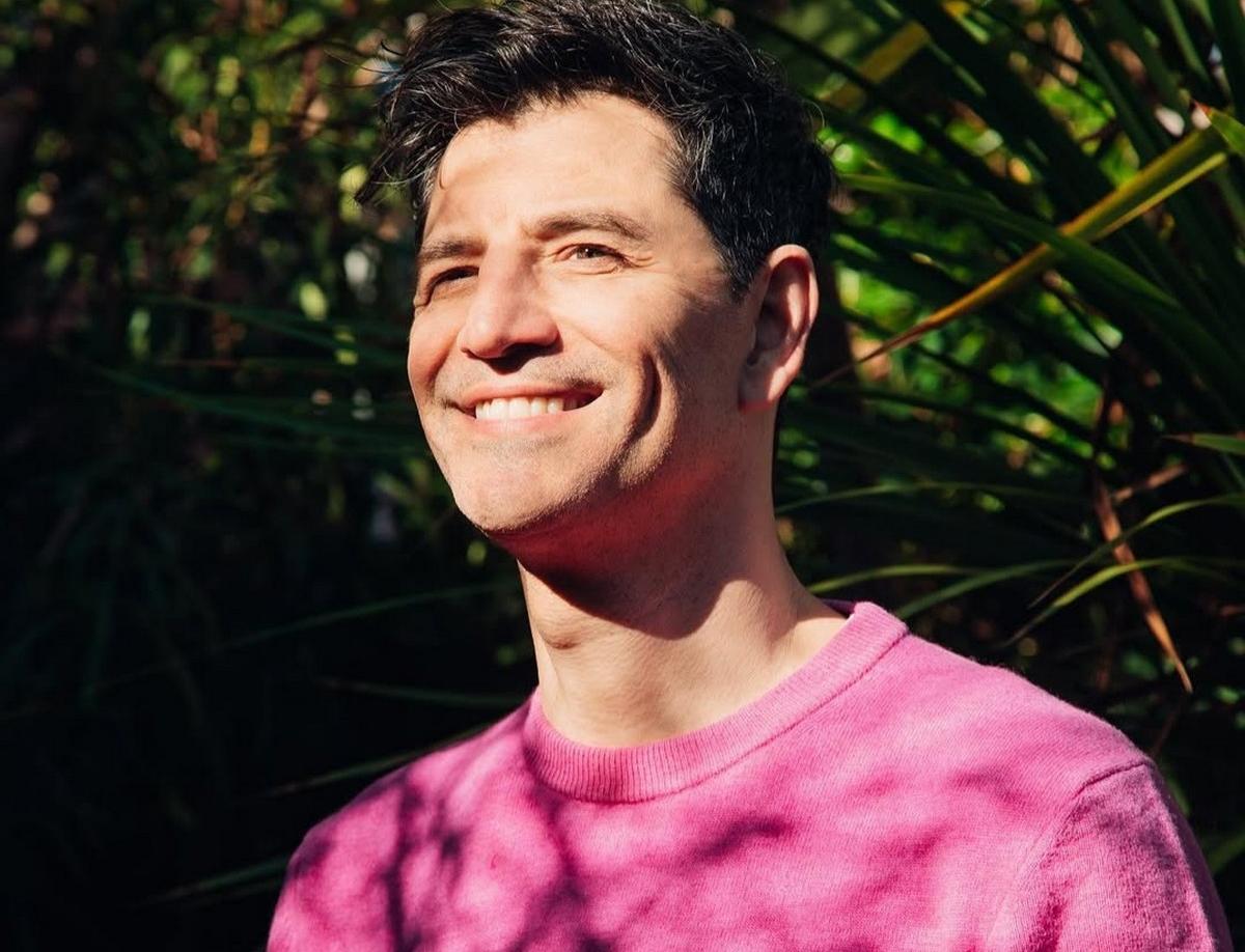 Σάκης Ρουβάς 