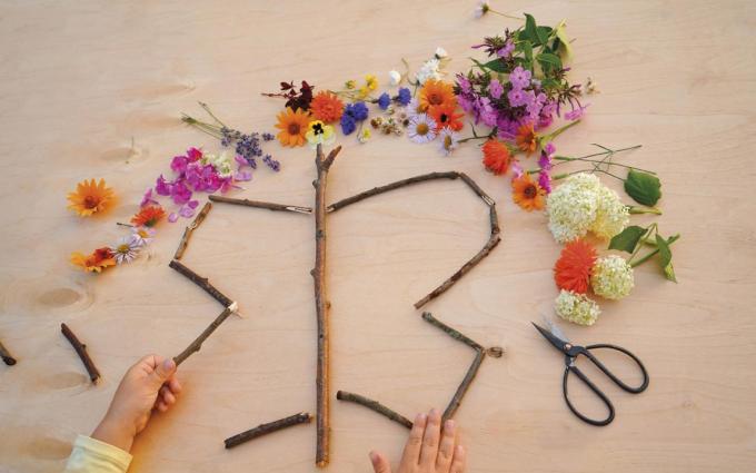 πρωτομαγιάτικο στεφάνι 