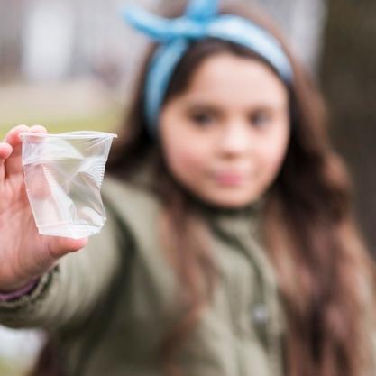 Τέλος στα πλαστικά μιας χρήσης 