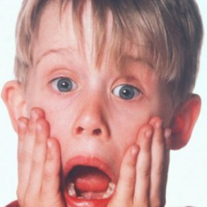 boom μόνος στο σπίτι μάσκα