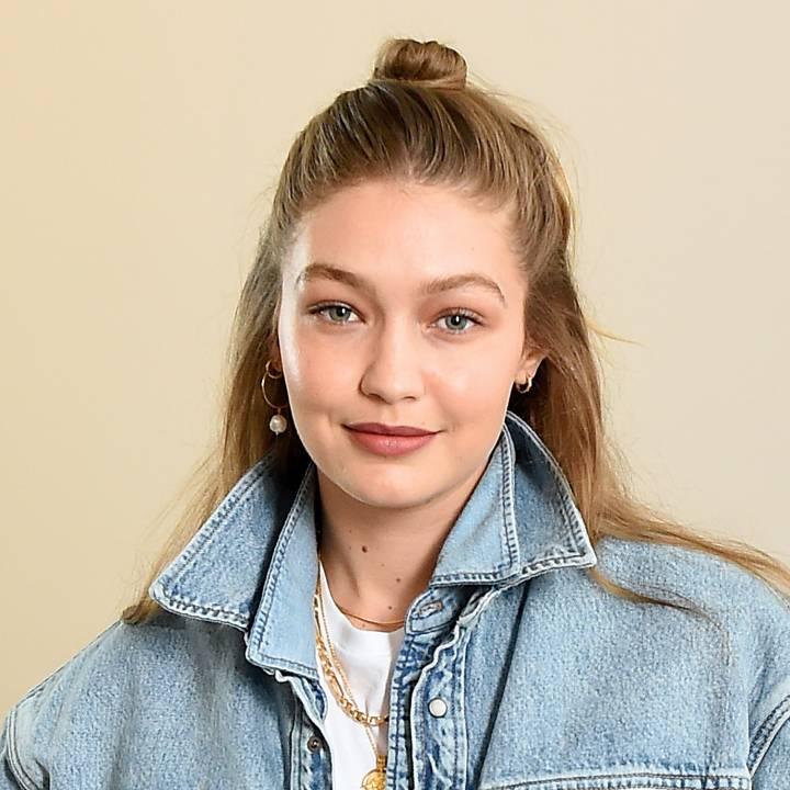 boom gigi hadid χριστούγεννα κόρη