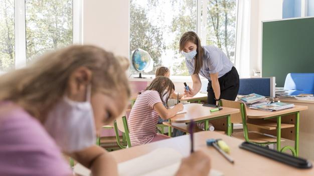 άνοιγμα σχολείων  