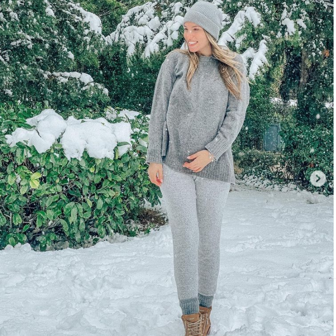 αθηνά οικονομάκου μάξιμος 