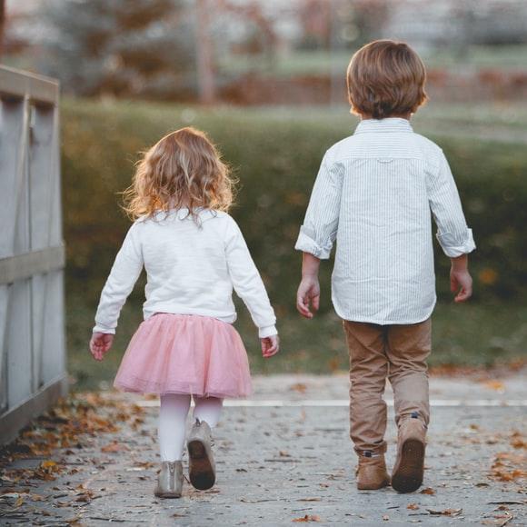 πώς μεγαλώνουμε αγόρια 