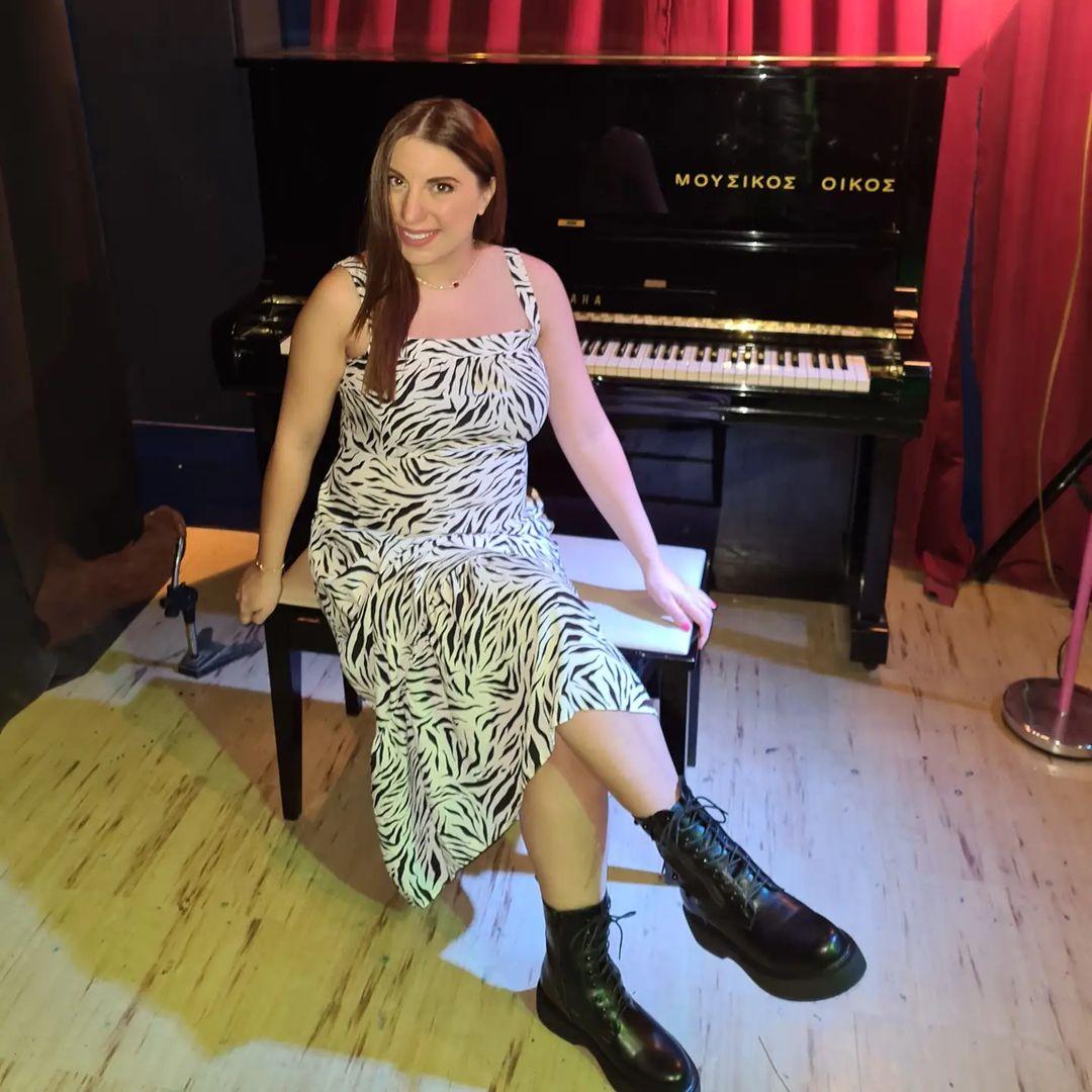 μελίνα μακρή