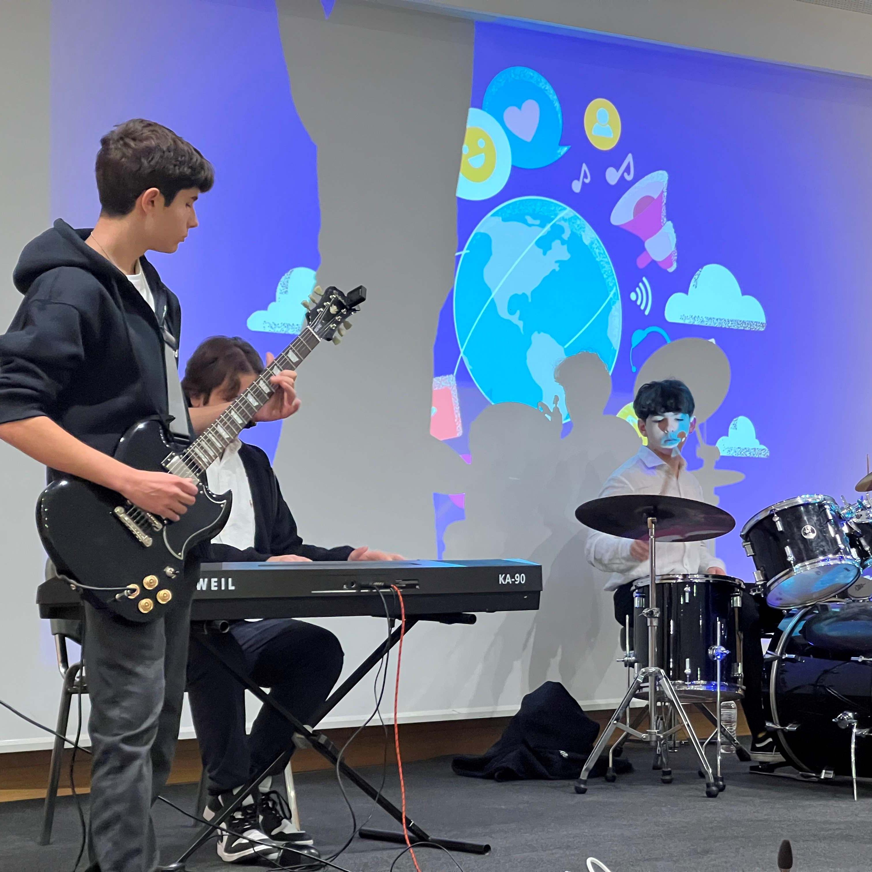 εκπαιδευτήρια δούκα 