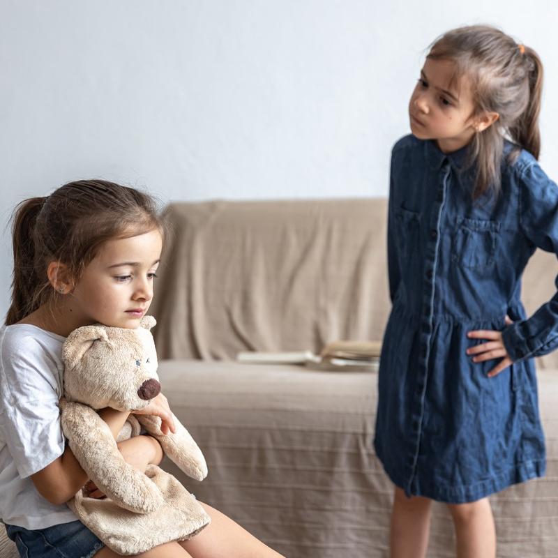 παιδιά τσακώνονται 