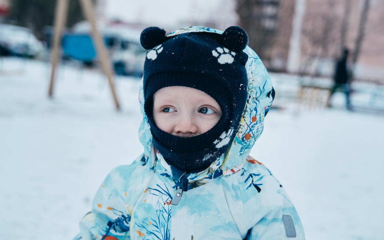 boom-kid-in-the-snow