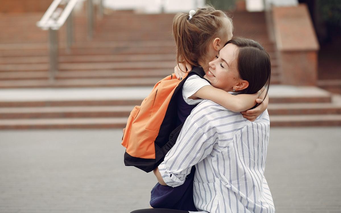 εκπαιδευτήρια γείτονα 