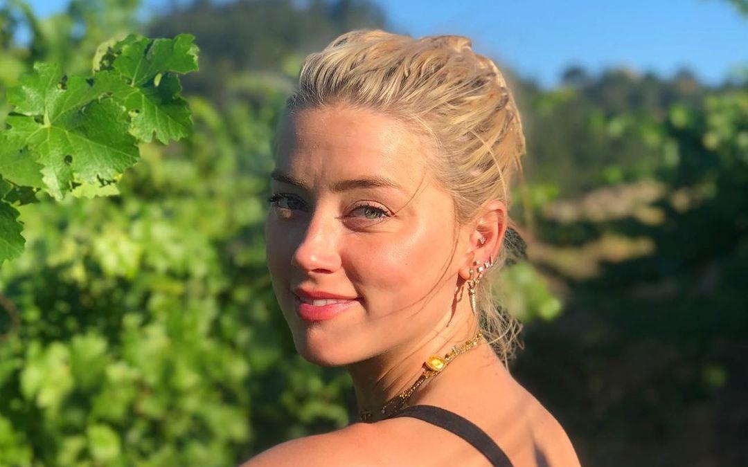 Η Amber Heard έγινε μαμά