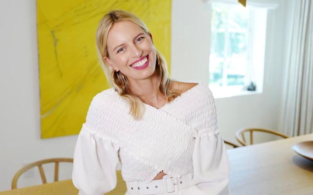 Η Karolína Kurková με τη νεογέννητη κόρη της