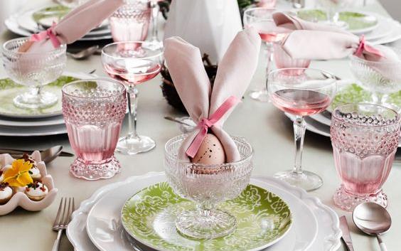 πασχαλινό τραπέζι