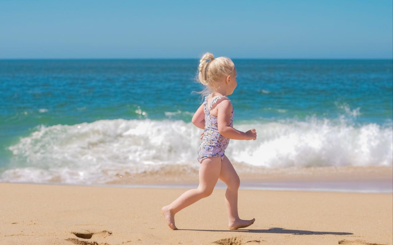 παιδιά παραλία