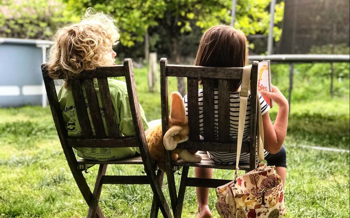 παιδιά καθιστική ζωή 