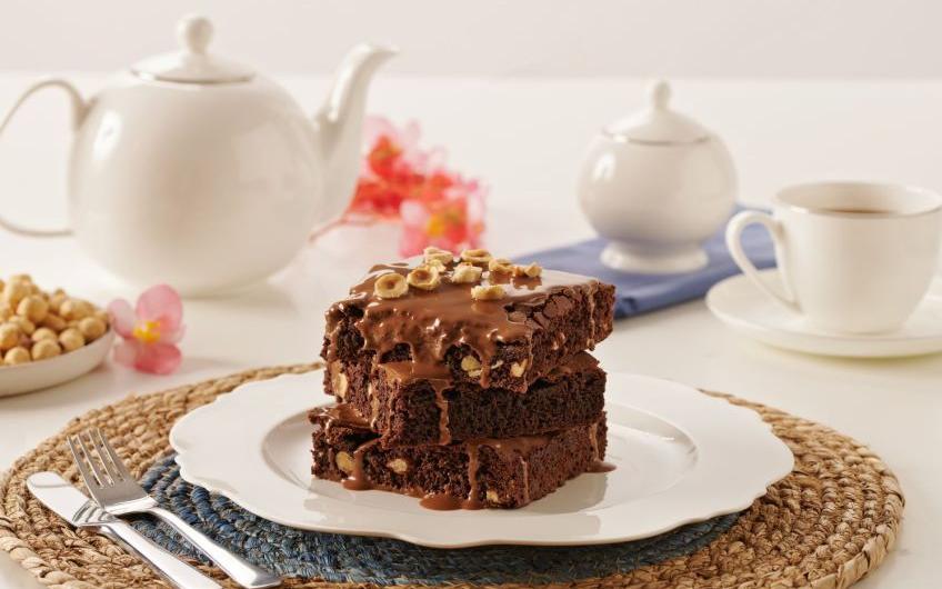 Brownies με πραλίνα & φουντούκια