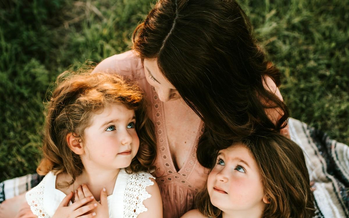 αδέρφια καβγάδες 