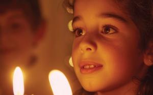 το χαμόγελο του παιδιού λαμπάδες 