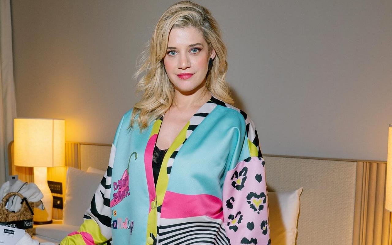 Τζένη Θεωνά