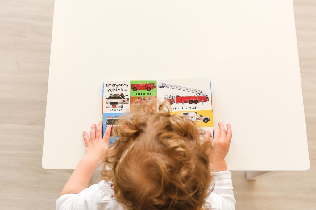 boom Βρεφική Κοινότητα του Montessori Community School.