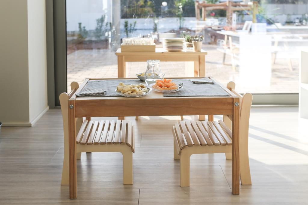 boom Βρεφική Κοινότητα του Montessori Community School.