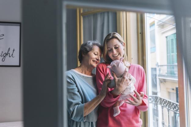 boom μαμά γιαγιά