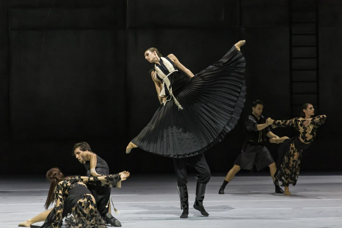 χορός με τη σκιά μου