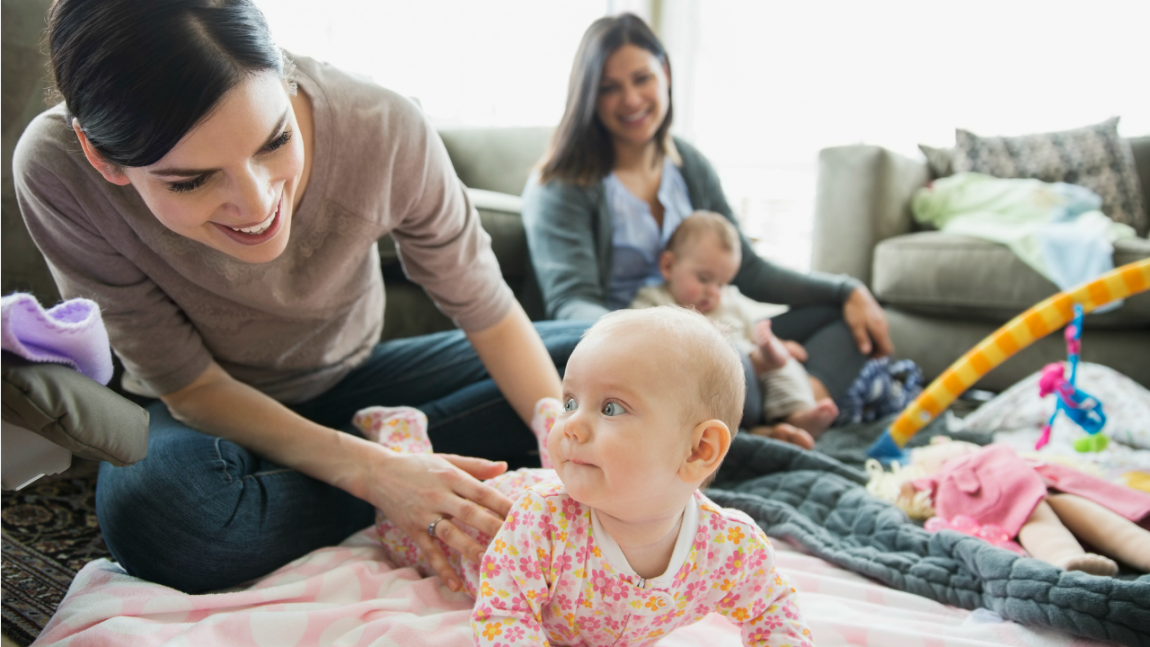 Προς τις κολλητές μου, με τις οποίες έχουμε γίνει ακόμα πιο αγαπημένες από τότε που κάναμε παιδιά