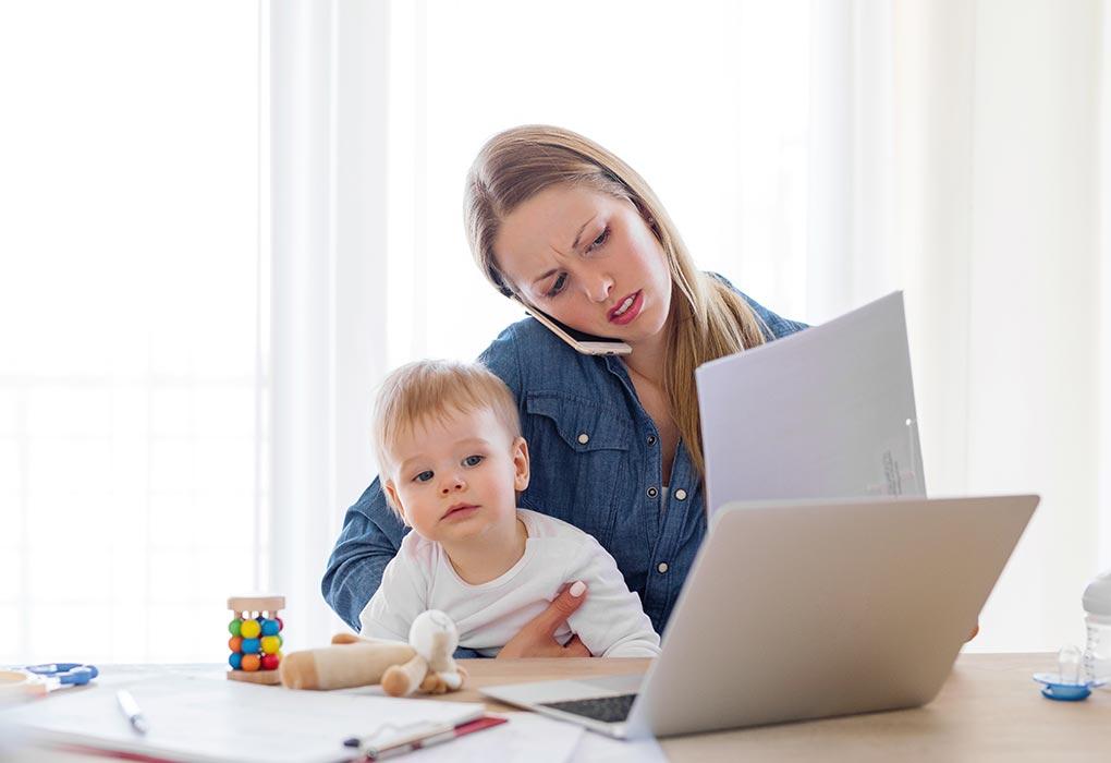 boom εργασιομανής μαμά σε καραντίνα