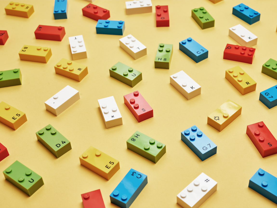 boom lego braille