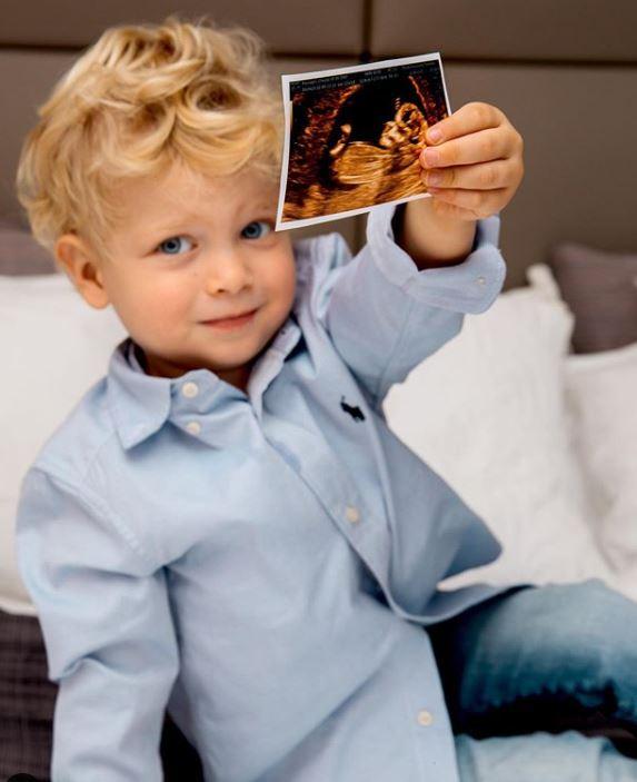 chiara ferragni έγκυος