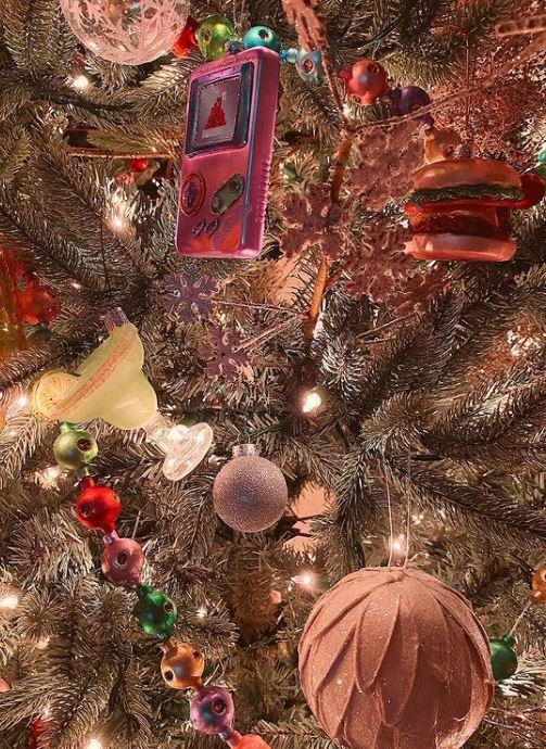 boom gigi hadid χριστούγεννα κόρη